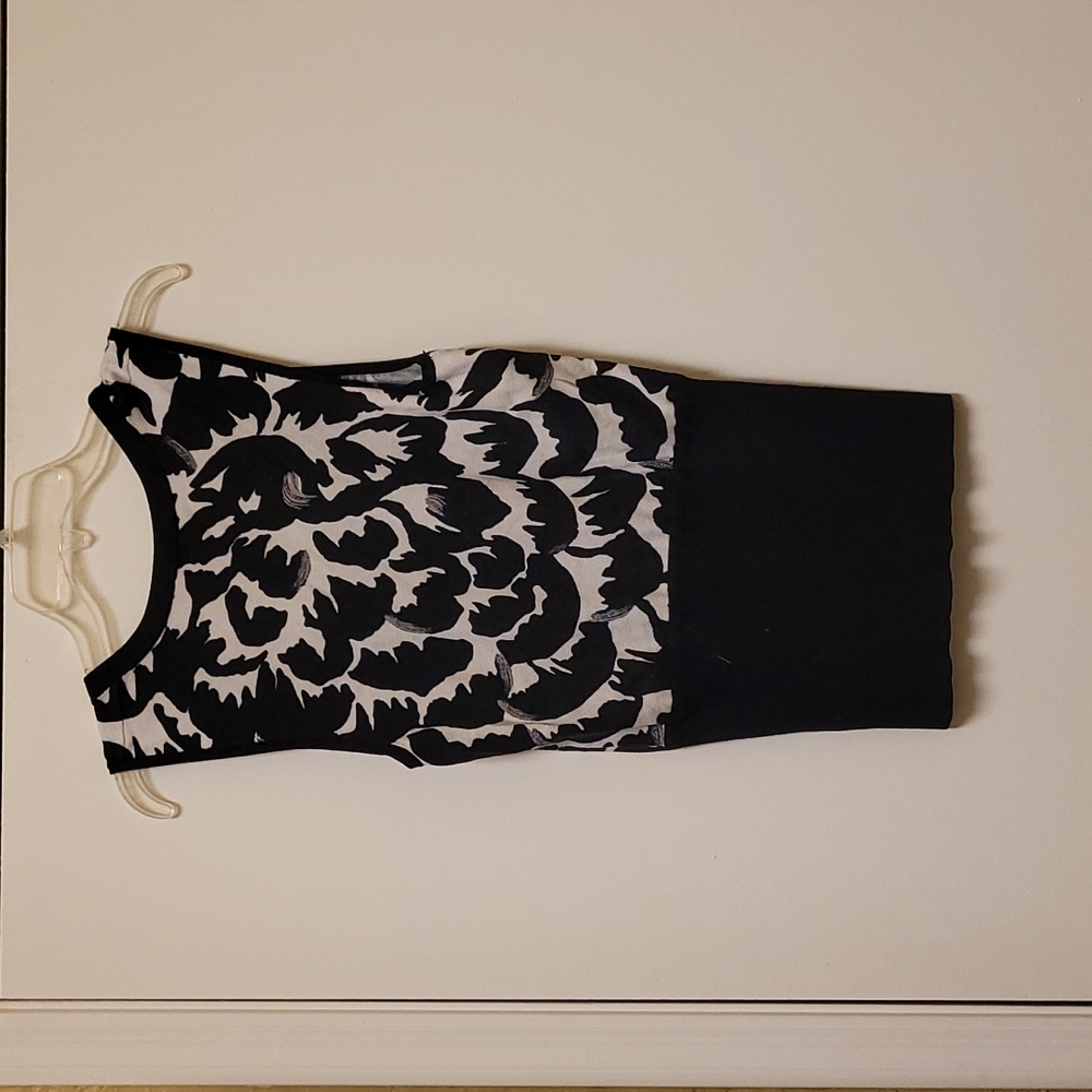 Sweater - Picture 4 of 4
